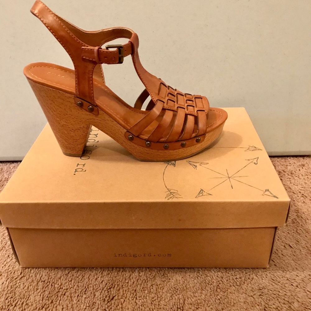 Indigo rd. Sandals - Picture 2 of 6